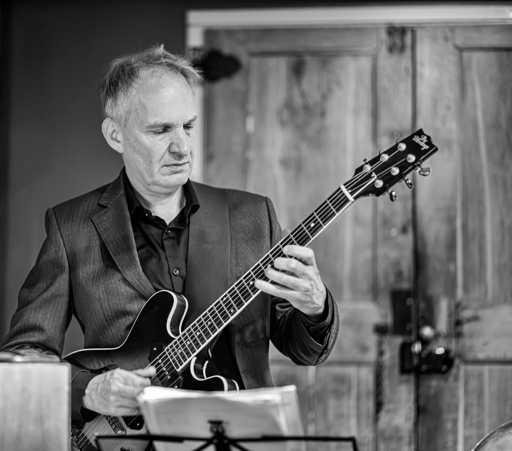 2025-10-09 - Ella-Borations met Deborah Carter 4tet